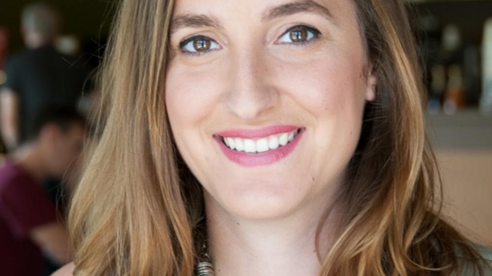 Katta qora kokraklar XXX video